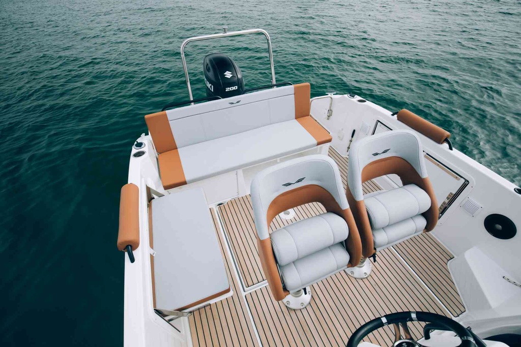 BENETEAU FLYER 7 SUNDECK