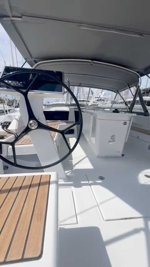 BENETEAU OCEANIS 51.1