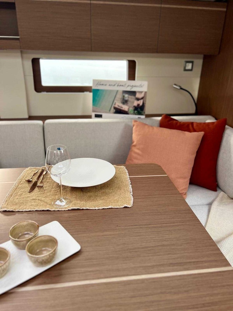 BENETEAU OCEANIS 51.1