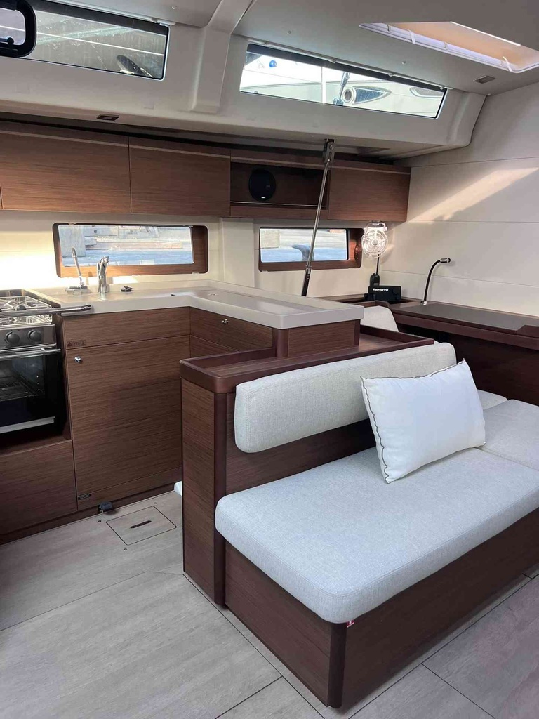BENETEAU OCEANIS 51.1