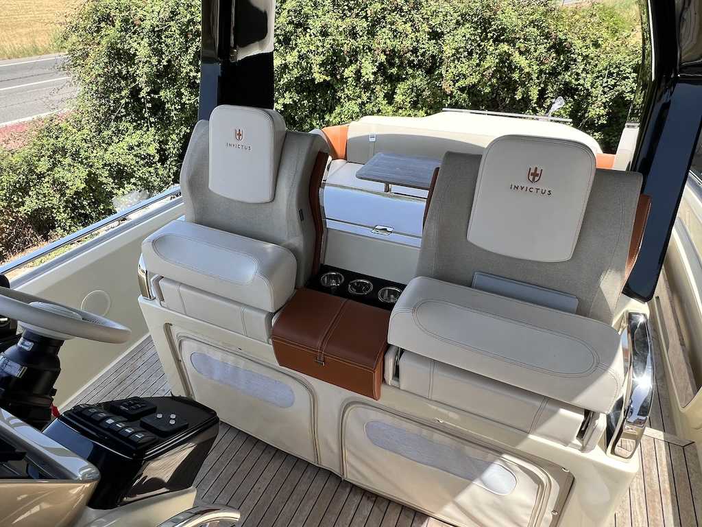 INVICTUS GT320