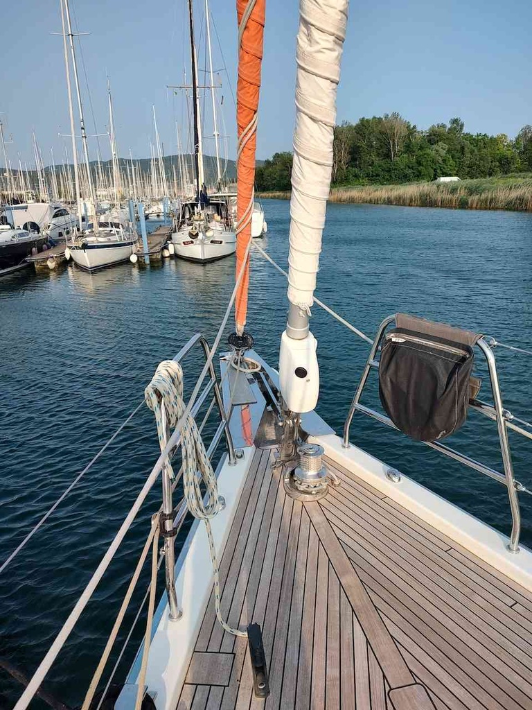 BENETEAU OCEANIS YACHT 62