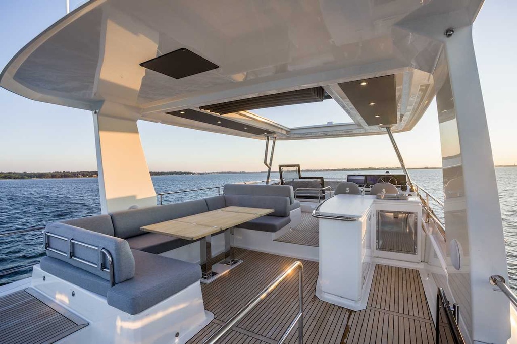 BENETEAU GRAND TRAWLER 63