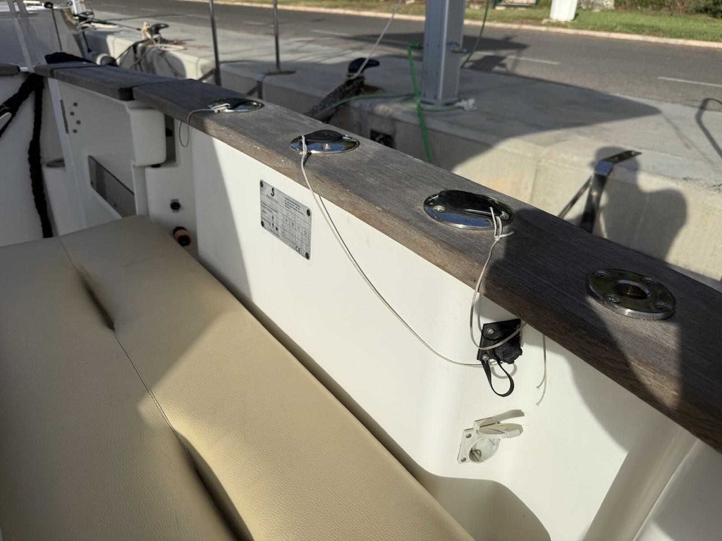 BENETEAU ANTARES 10.80