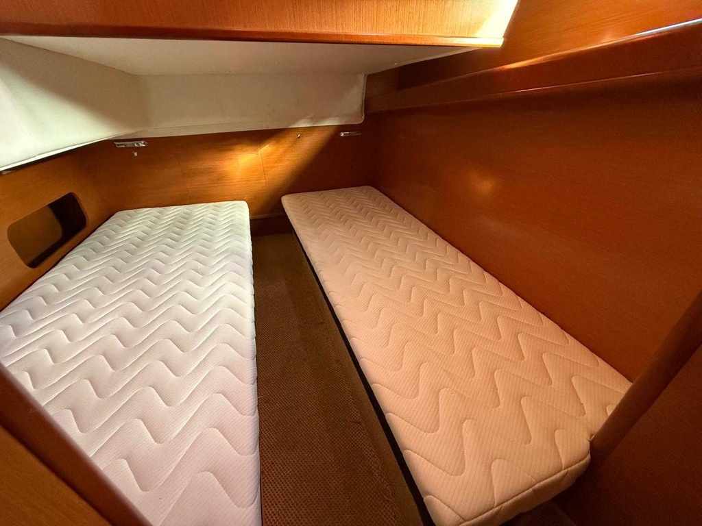 BENETEAU ANTARES 10.80