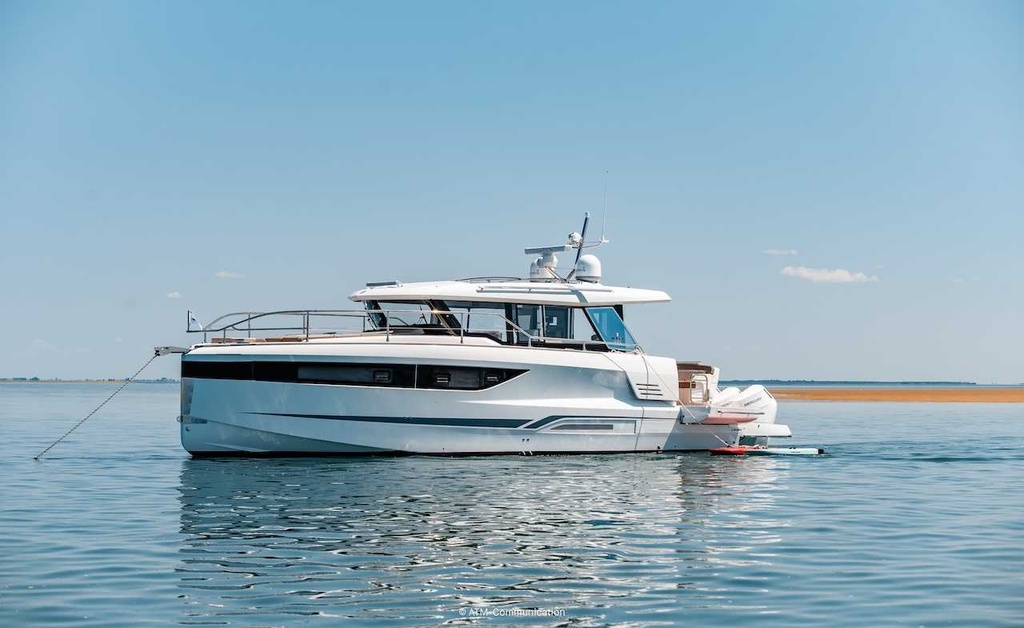 WELLCRAFT 44 EXPLORER