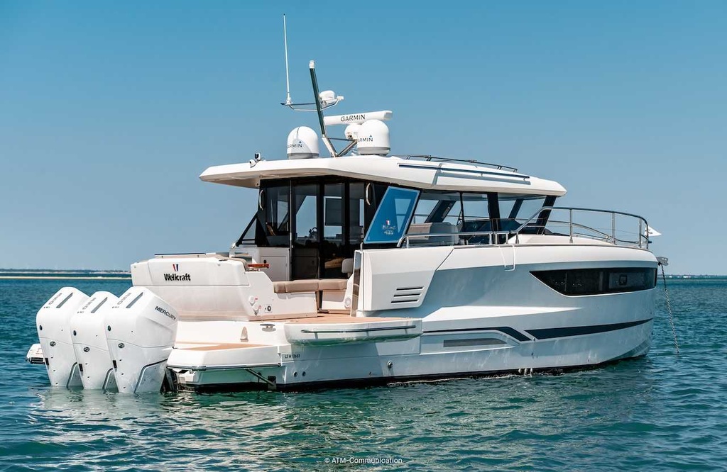WELLCRAFT 44 EXPLORER