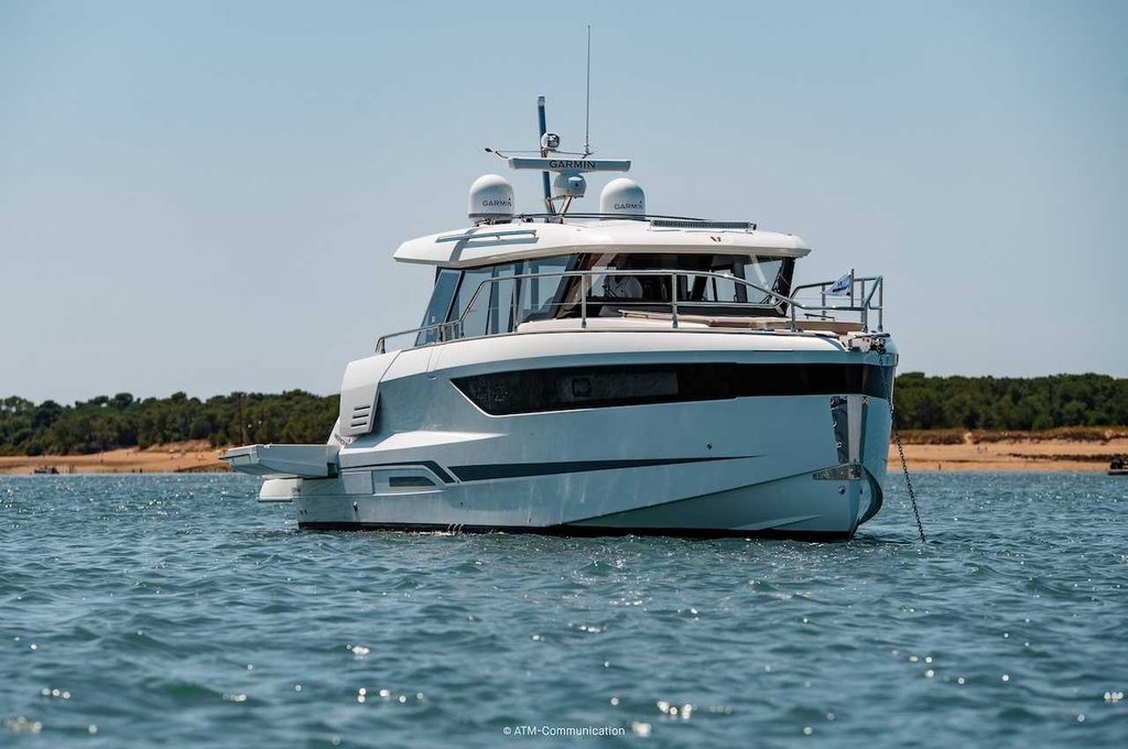 WELLCRAFT 44 EXPLORER