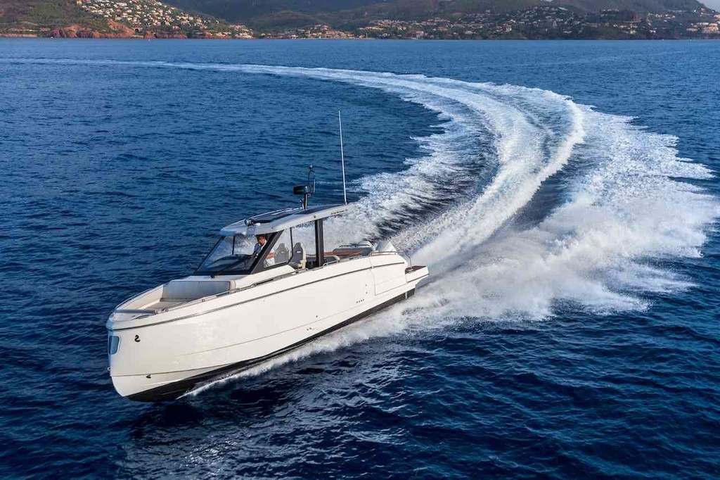 BENETEAU GRAN TURISMO 35