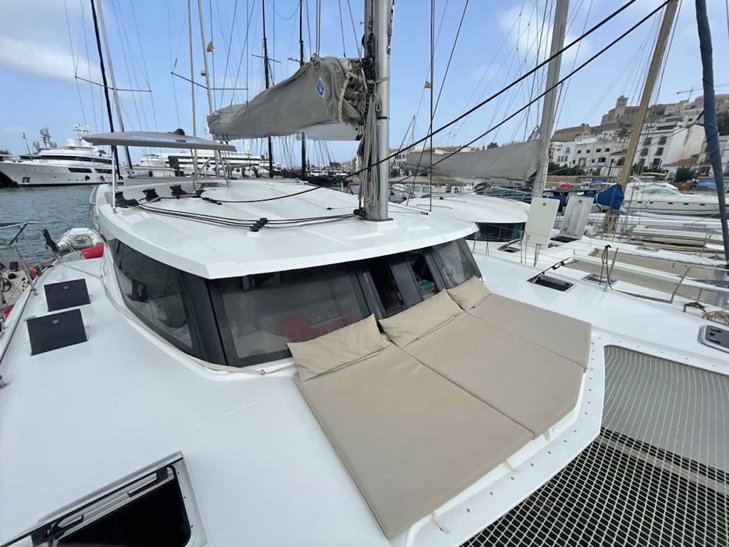 FOUNTAINE PAJOT LUCIA 40