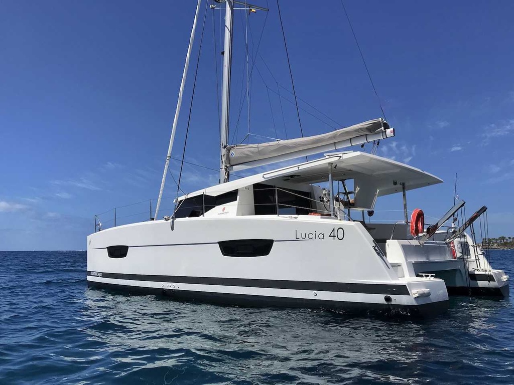 FOUNTAINE PAJOT LUCIA 40