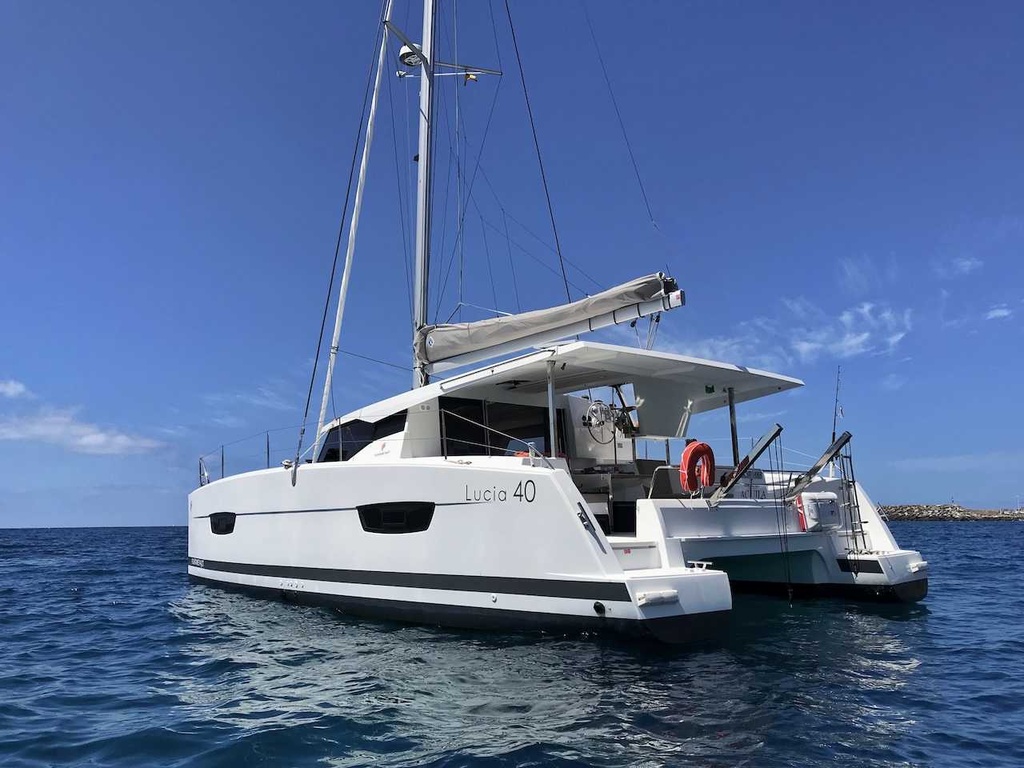FOUNTAINE PAJOT LUCIA 40