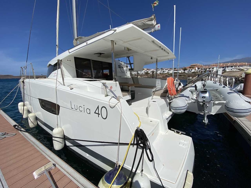 FOUNTAINE PAJOT LUCIA 40