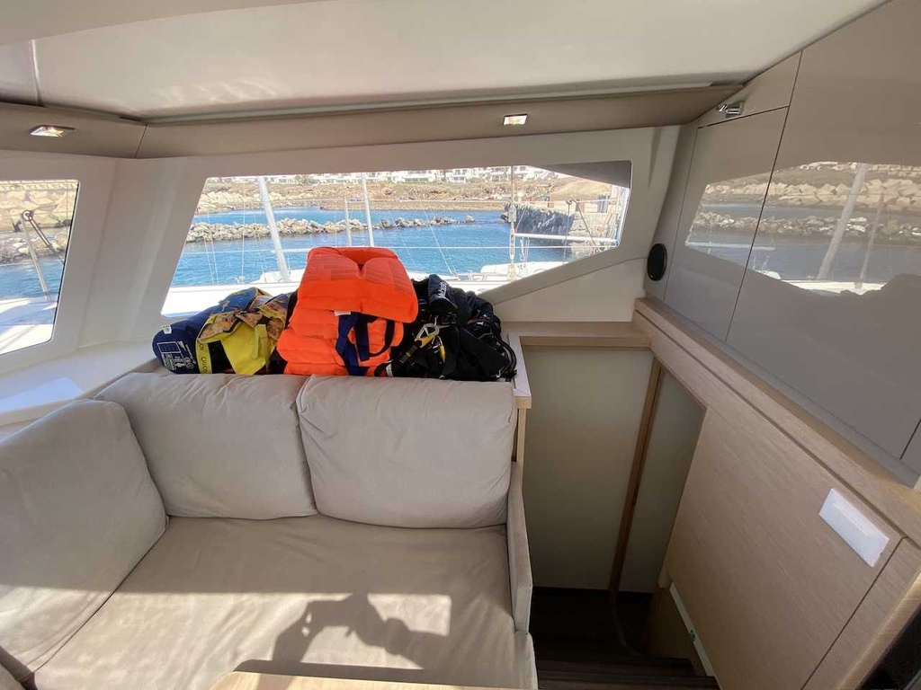 FOUNTAINE PAJOT LUCIA 40