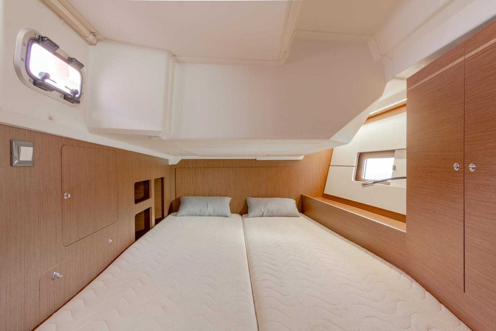 BENETEAU OCEANIS 46.1