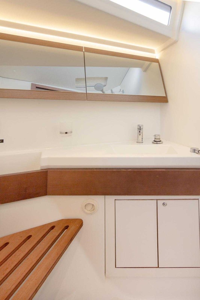 BENETEAU OCEANIS 46.1