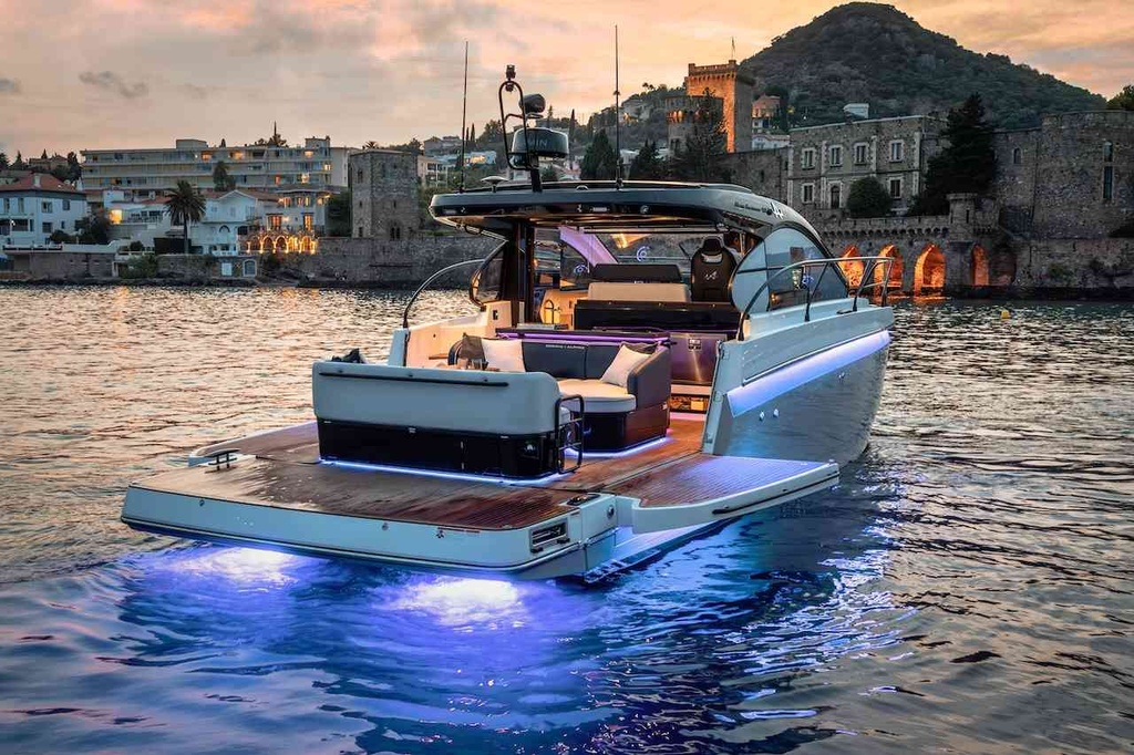 BENETEAU GRAN TURISMO 40 COUPE