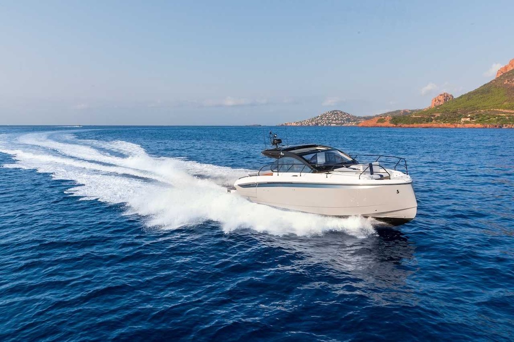 BENETEAU GRAN TURISMO 40 COUPE