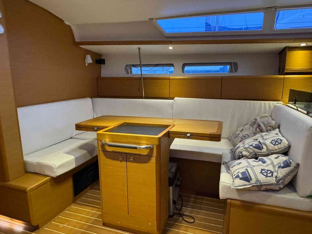 JEANNEAU ODYSSEY 439