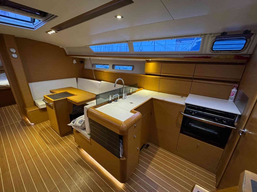 JEANNEAU ODYSSEY 439