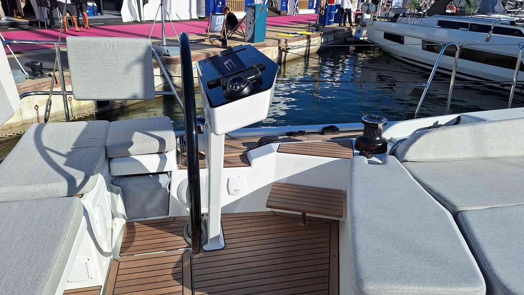 BENETEAU OCEANIS 52
