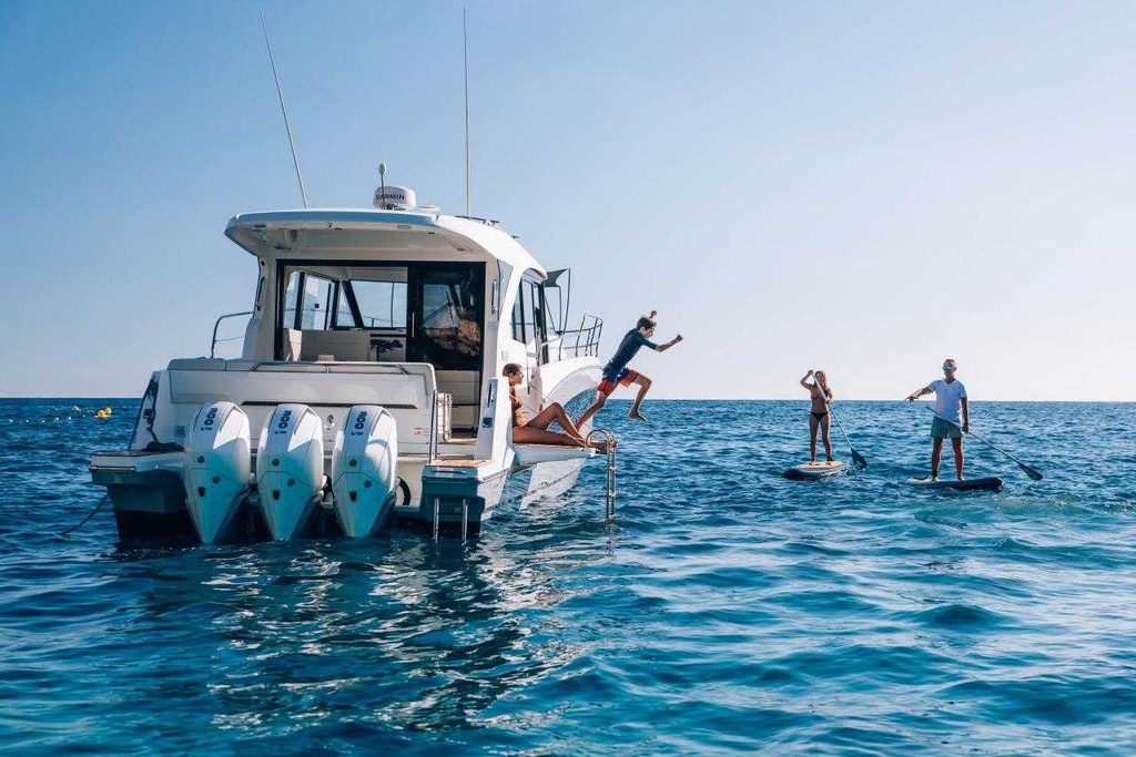 BENETEAU ANTARES 12 COUPE