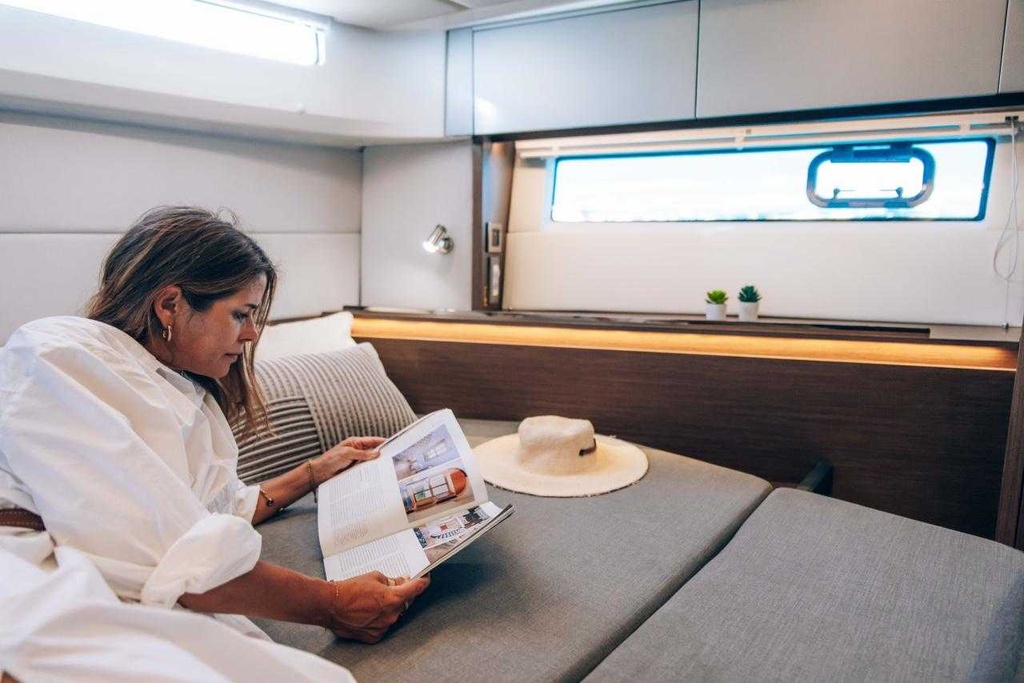 BENETEAU ANTARES 12 COUPE