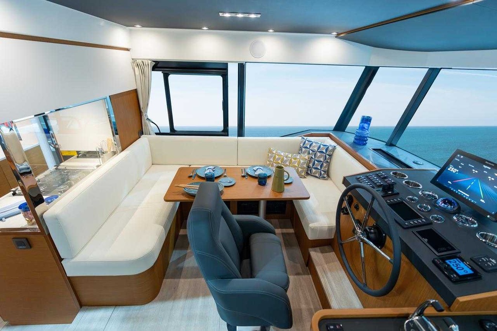 BENETEAU SWIFT TRAWLER 54