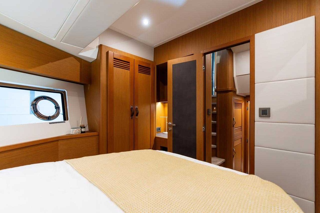 BENETEAU SWIFT TRAWLER 54