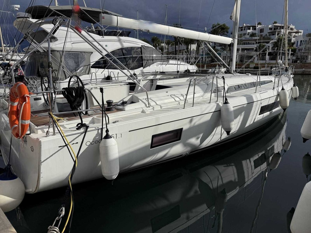 BENETEAU OCEANIS 51.1