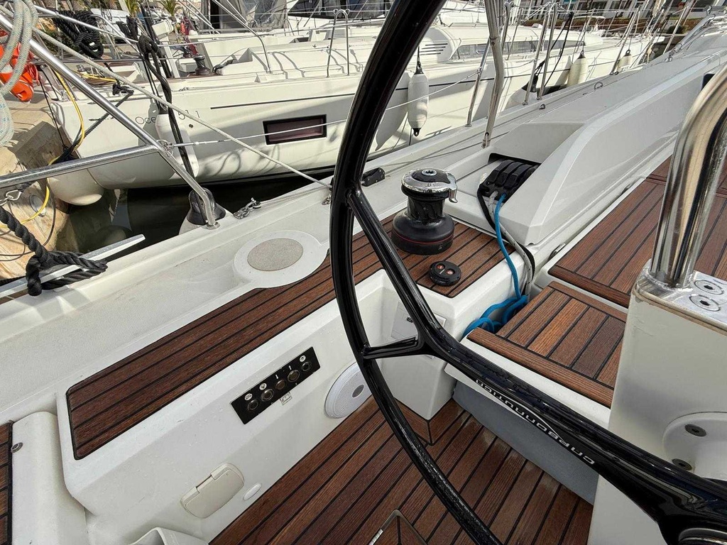 BENETEAU OCEANIS 51.1