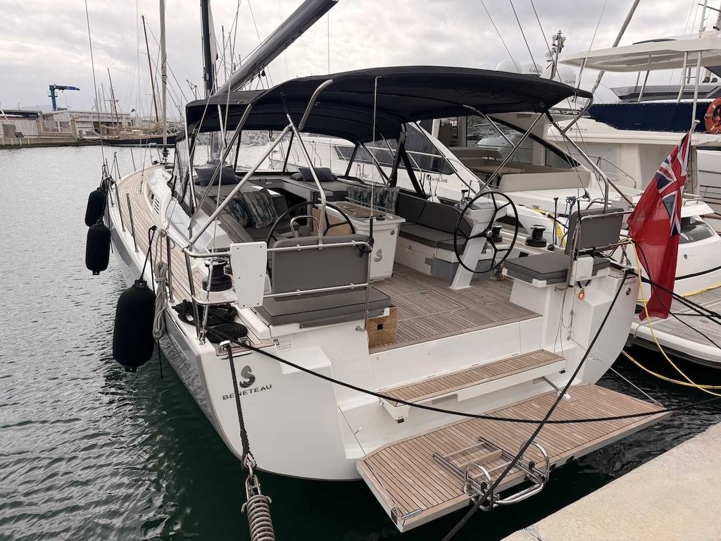 BENETEAU OCEANIS 51.1