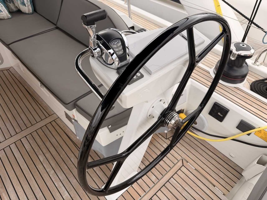 BENETEAU OCEANIS 51.1