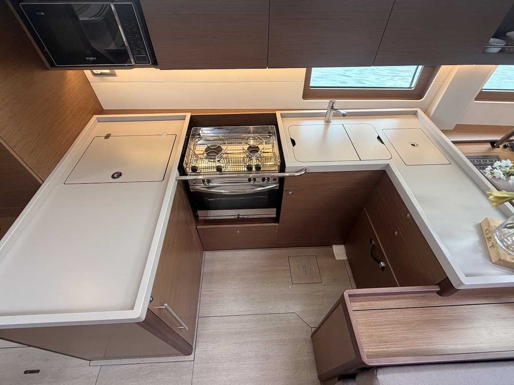 BENETEAU OCEANIS 51.1