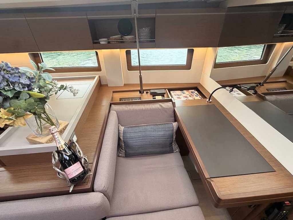 BENETEAU OCEANIS 51.1