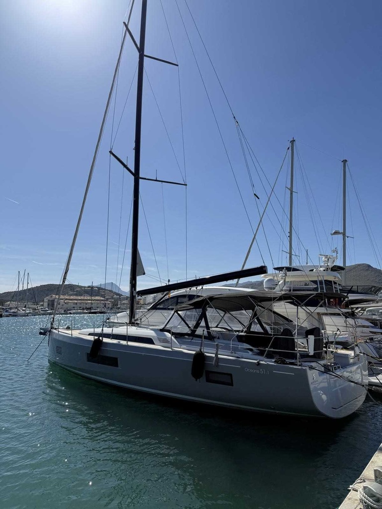 BENETEAU OCEANIS 51.1