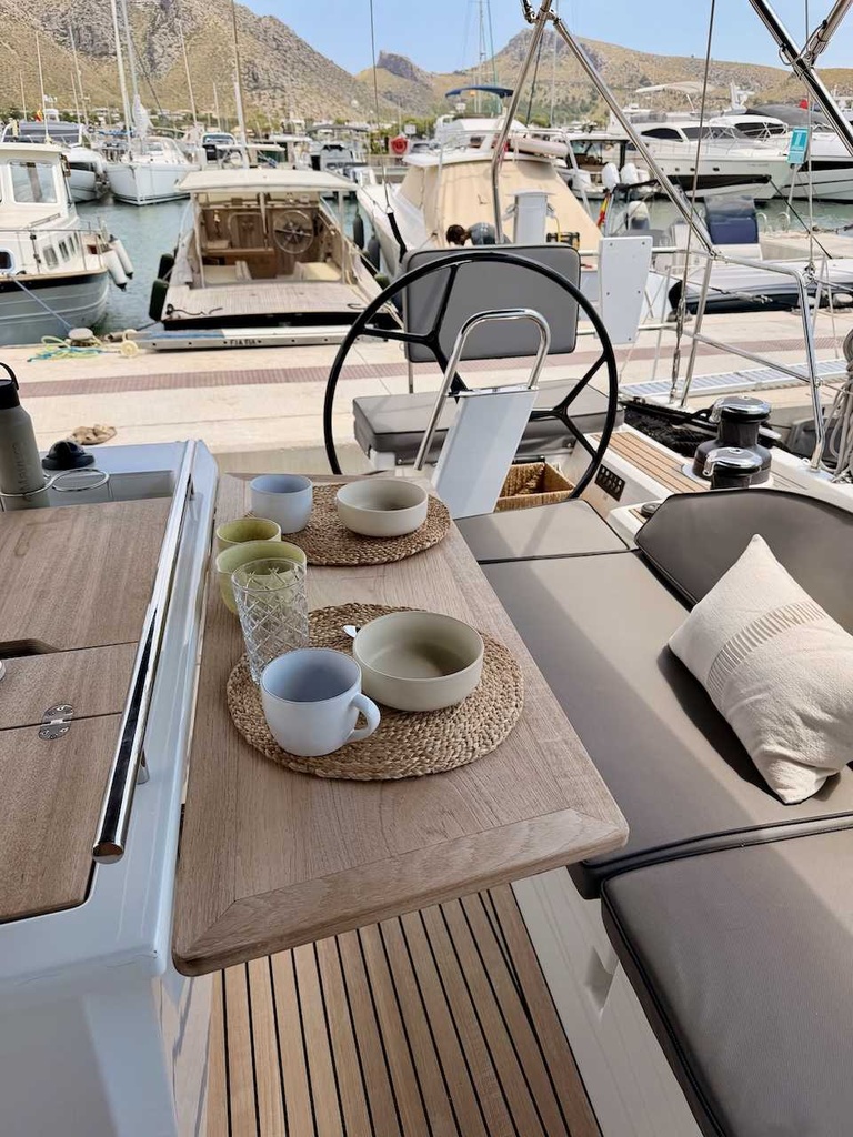 BENETEAU OCEANIS 51.1