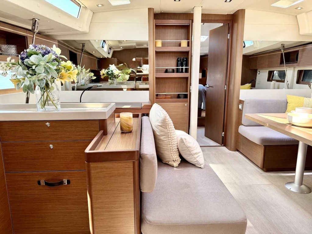 BENETEAU OCEANIS 51.1