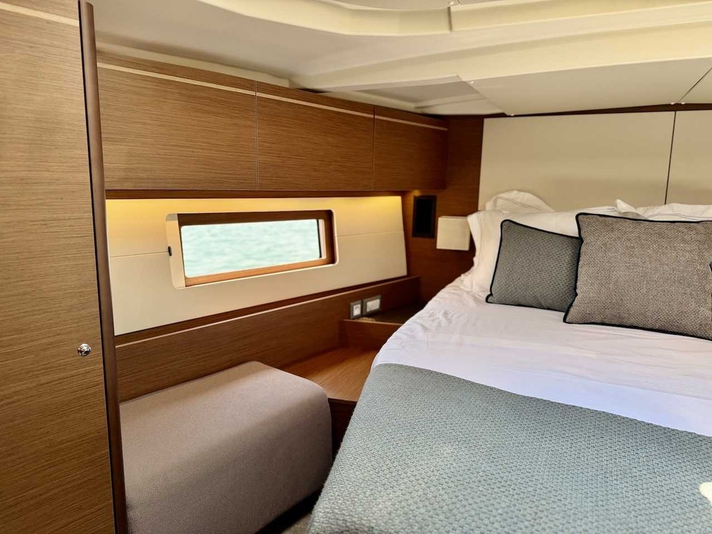 BENETEAU OCEANIS 51.1