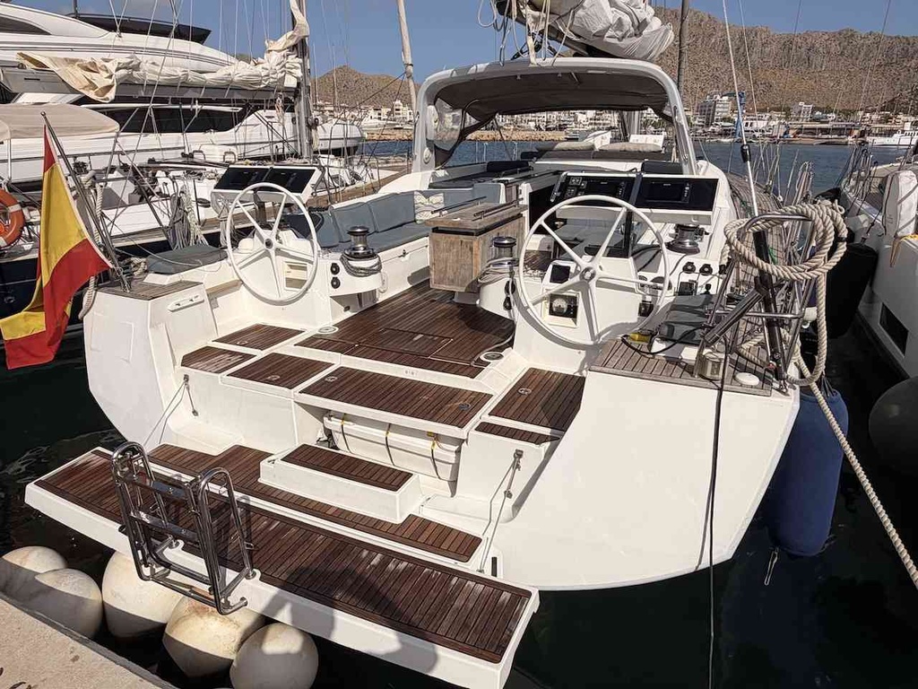 BENETEAU OCEANIS 55