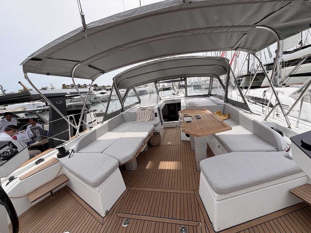 BENETEAU OCEANIS 52