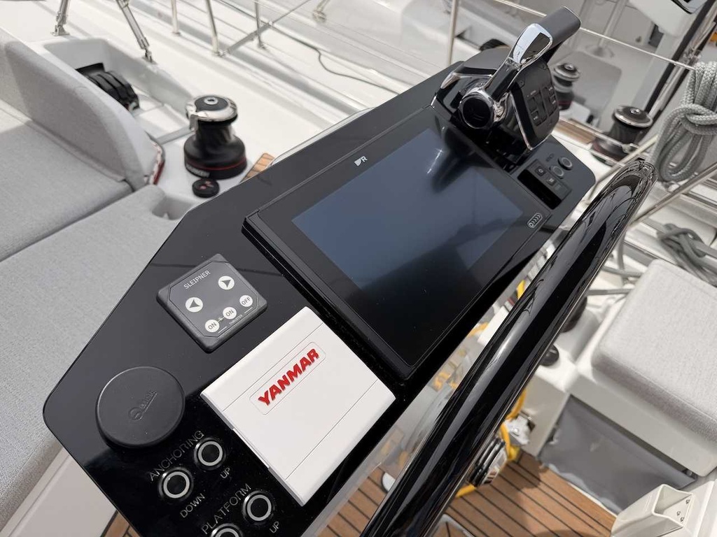 BENETEAU OCEANIS 52