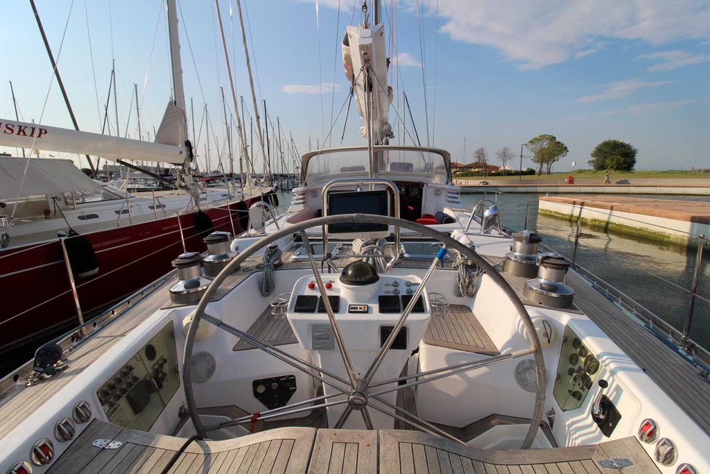 azulyachts-00440-solaris-72-236