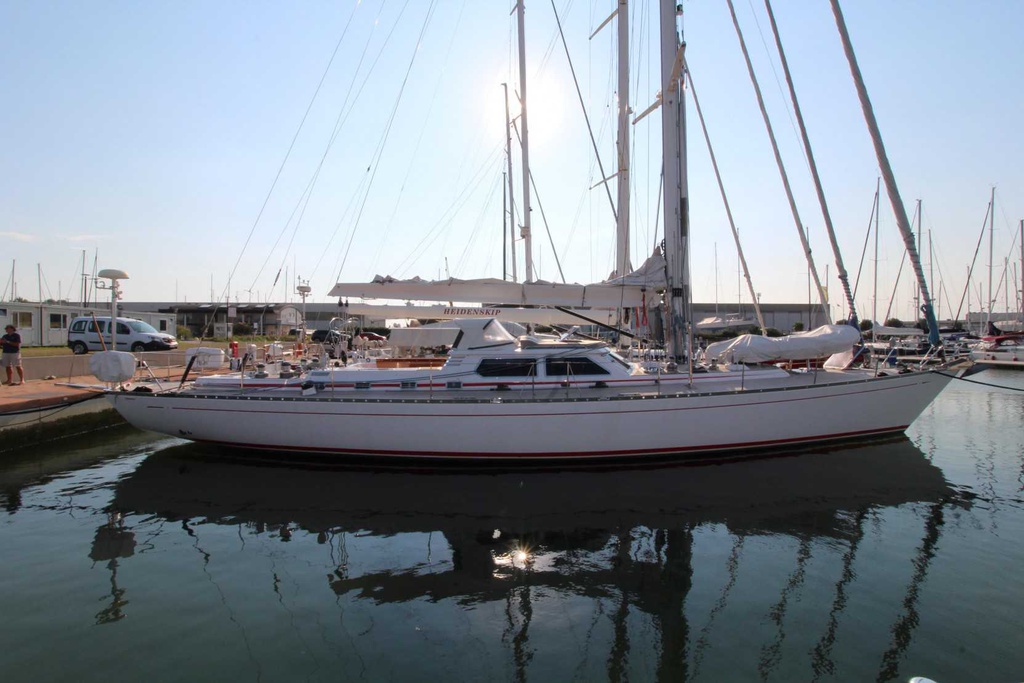 azulyachts-00440-solaris-72-4fc
