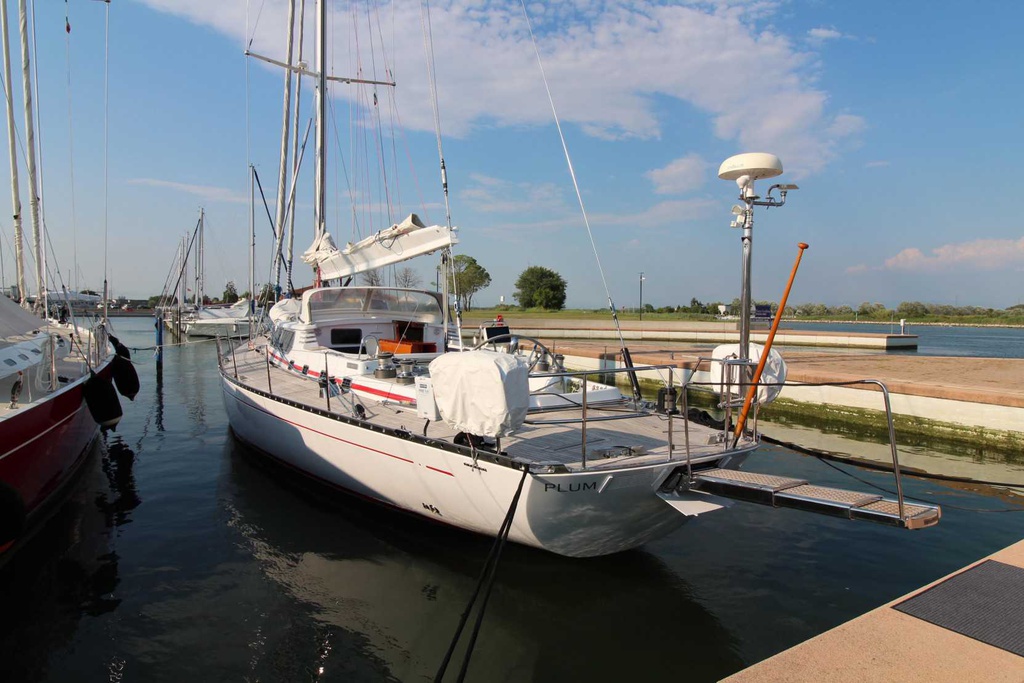 azulyachts-00440-solaris-72-e39