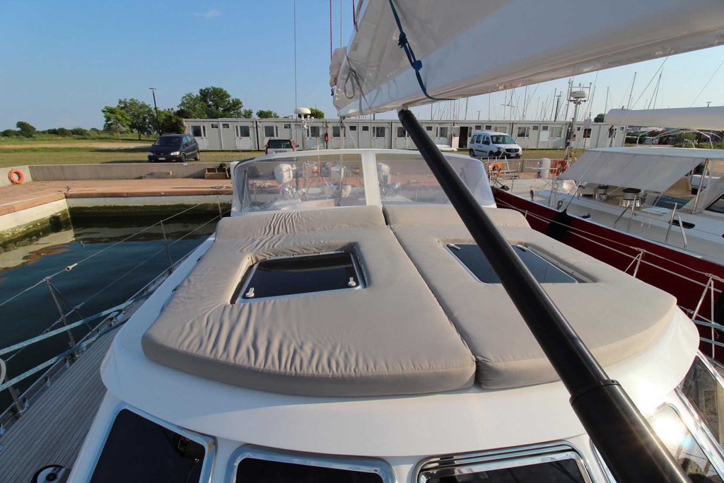 azulyachts-00440-solaris-72-f24