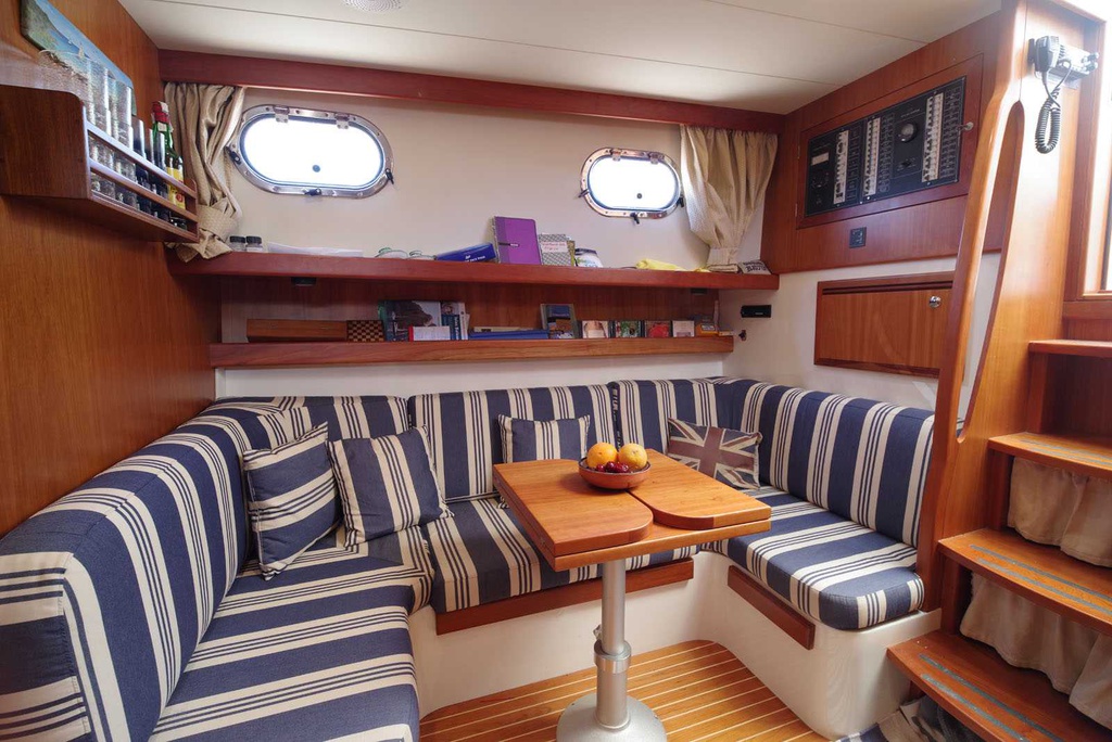 azulyachts-00547-apreamare-38-comfort-ced