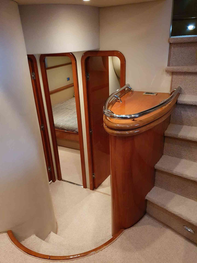 SUNSEEKER MANHATTAN 62