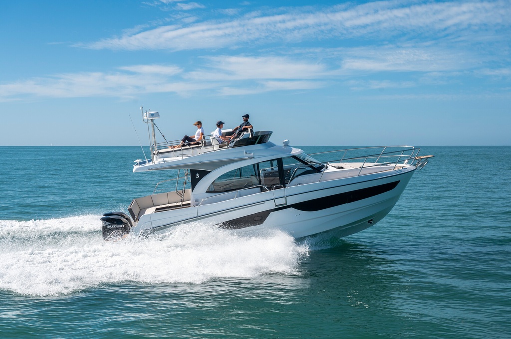 BENETEAU ANTARES 11 OB FLY 