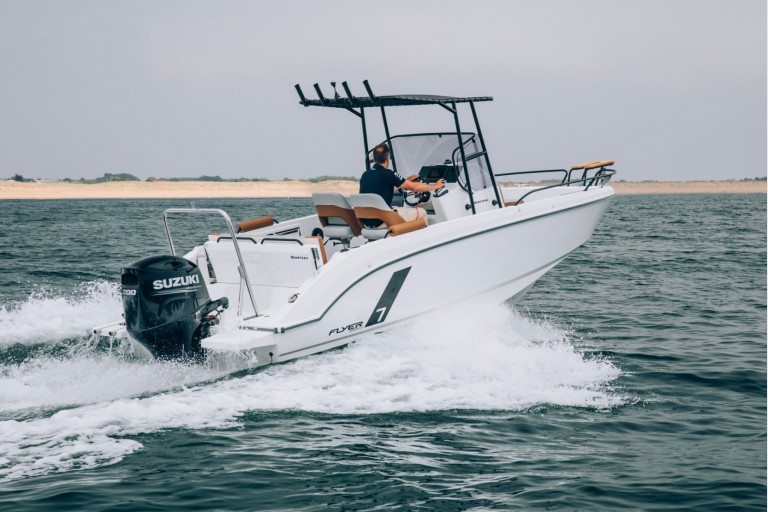 BENETEAU FLYER 7 SPACEDECK